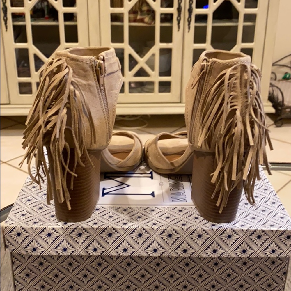 Shoes - Picture 5 of 11